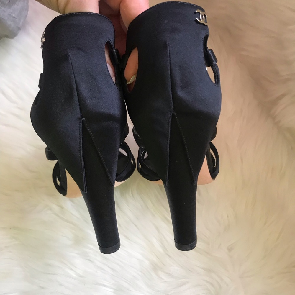 ⭕️SOLD⭕️ Authentic CHANEL Chaus Ouvertes Sandals - Picture 5 of 8